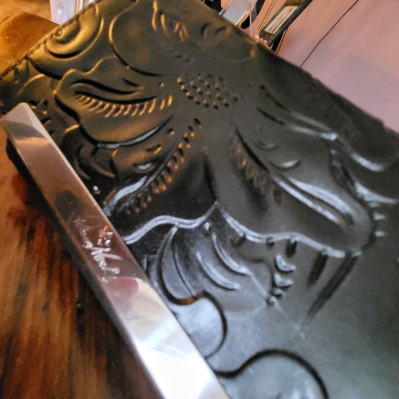 Patricia Nash embossed black leather belt bag - size small - Picture 2 of 6